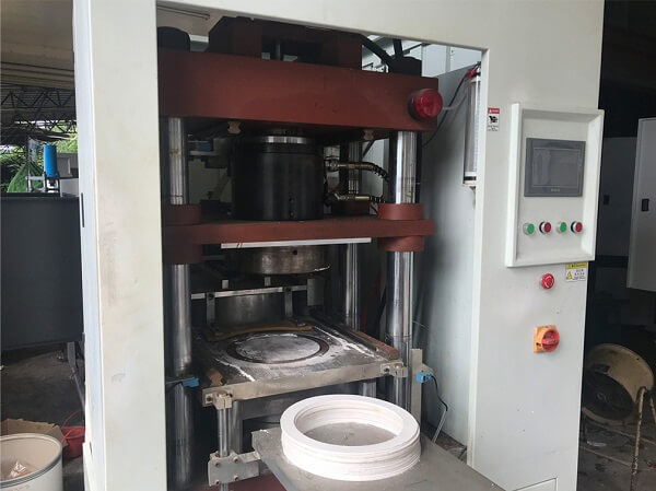 自動模壓成型機