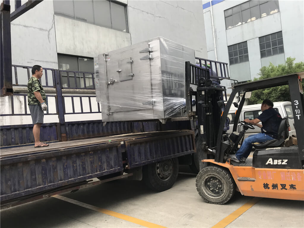 成套四氟設(shè)備發(fā)往臺灣客戶(圖1)